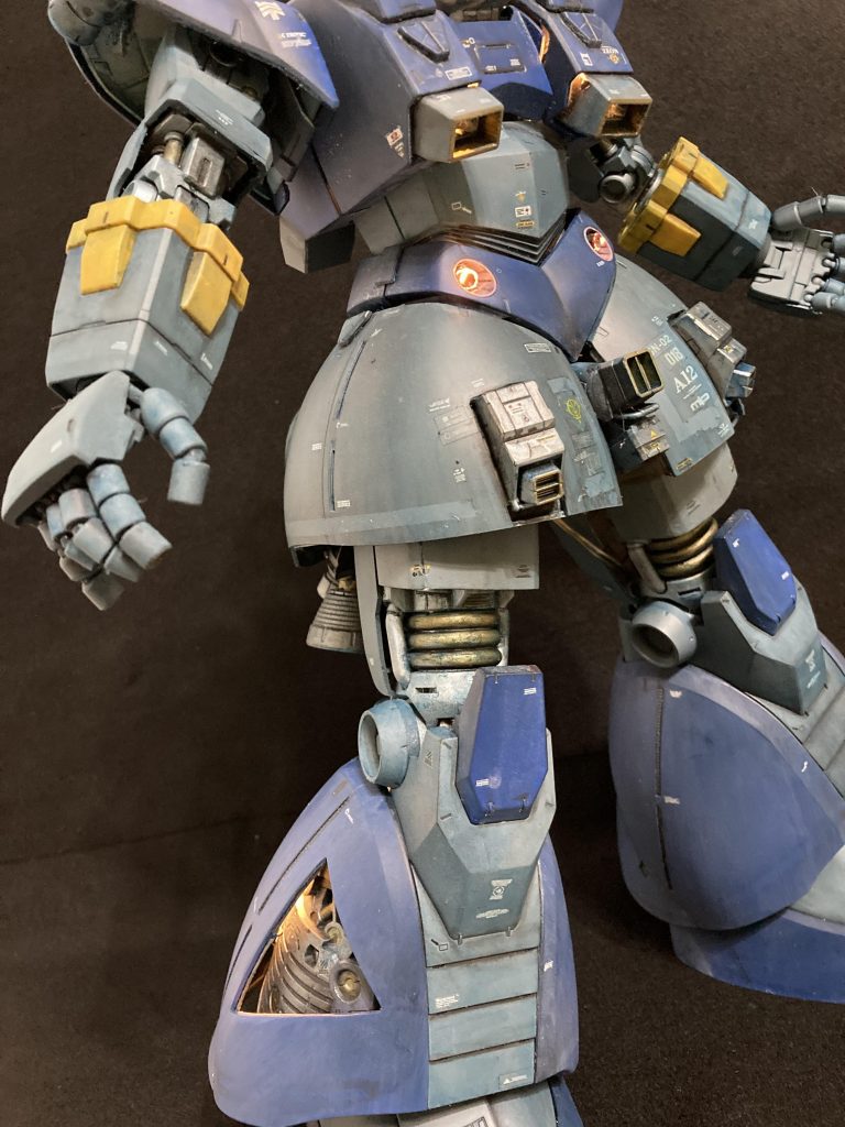 大型機体なので電飾を張り巡らせてみました。