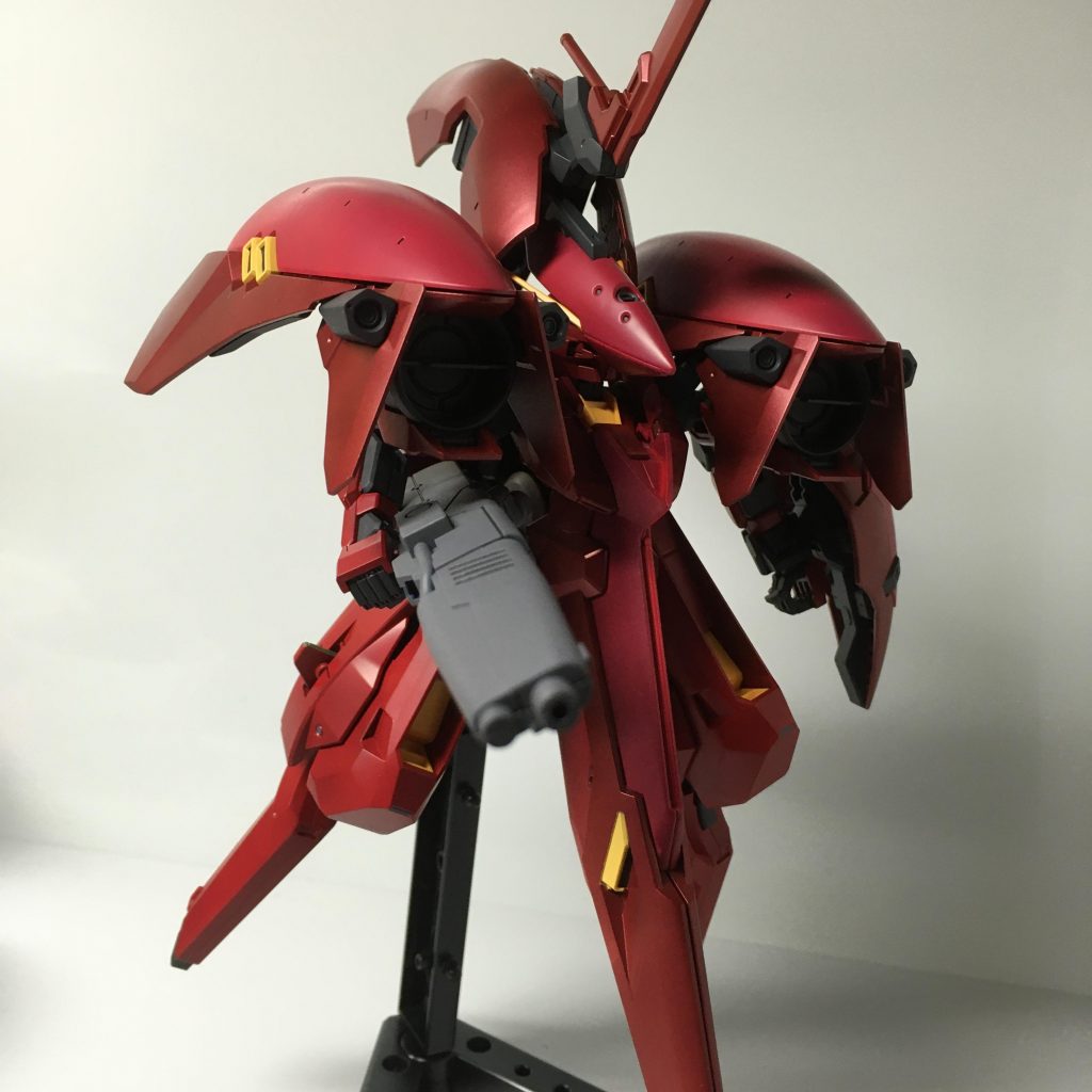 ヘイズルⅡのライフルも持たせてみましたちょっと干渉して持ちにくいですが似合いますな)^o^(