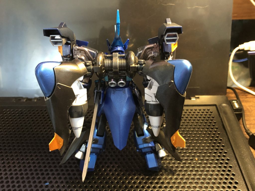 設定とかは、まだ考えてませんが、ディープアームズの試製指向性熱エネルギー砲の冷却ガスが切れると打てなくなるという設定を、