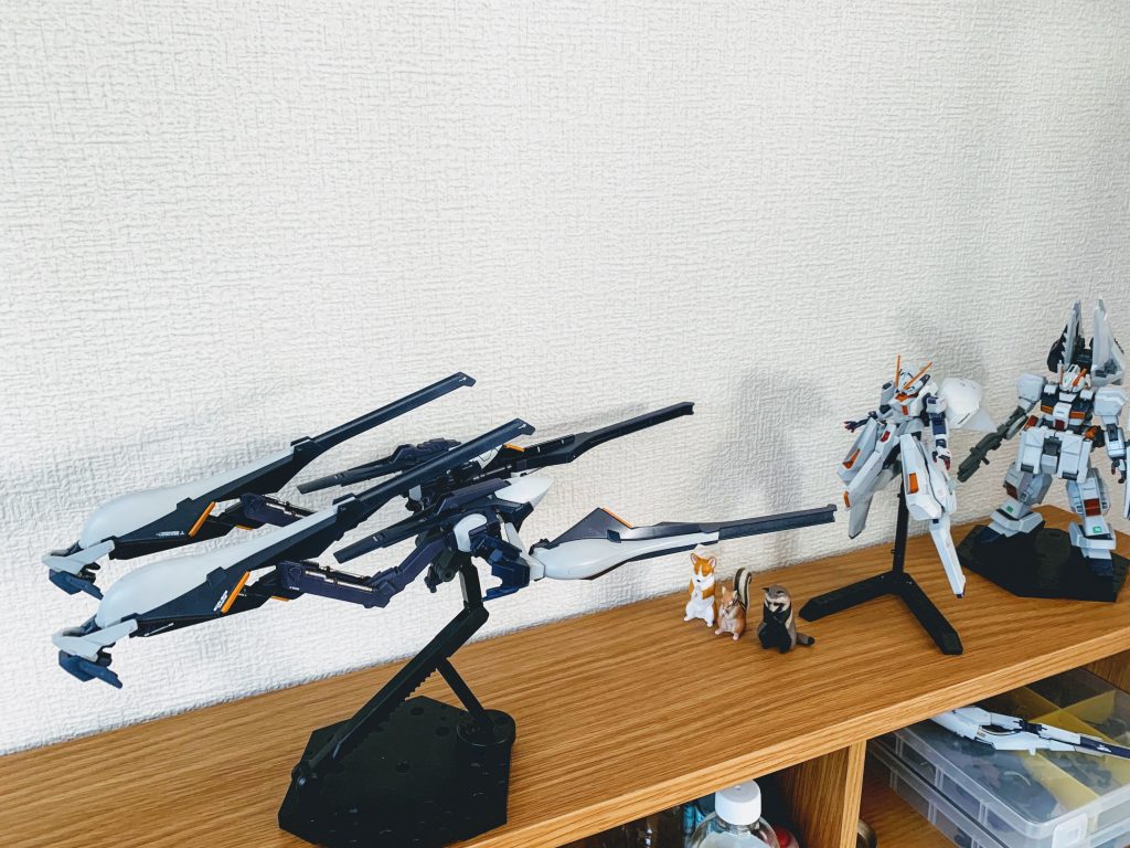 なんとなくフルドドIIをいじっているうちにとんでもない長さに！ウーンドウォートとヘイズルが引いています。でも装着してくれとせがむフルドド君。このあたりで頭の中ではフルドドがタチコマ、ウーンドウォートが少佐、ヘイズルがバトーの声で再生され始めます。(おそらく、いつも制作中は攻殻機動隊を流しているから。。。)