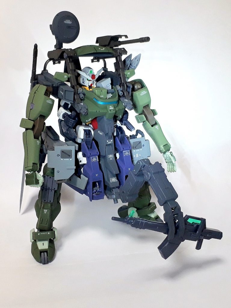 サブアームを登載して迅速な物資調達も可能