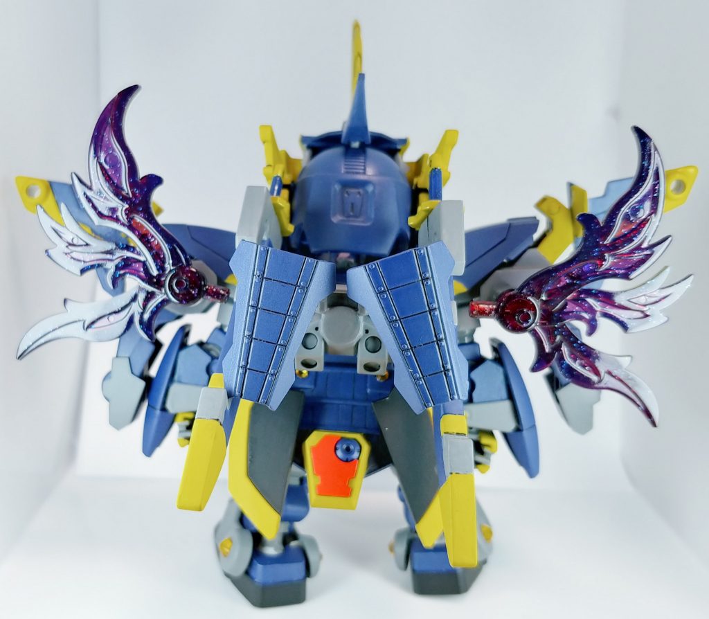 背面の炎は余ってた姜維F91の炎にブルーを缶スプレーしたものです。腰アーマーにはバーザムパーツ追加してます。