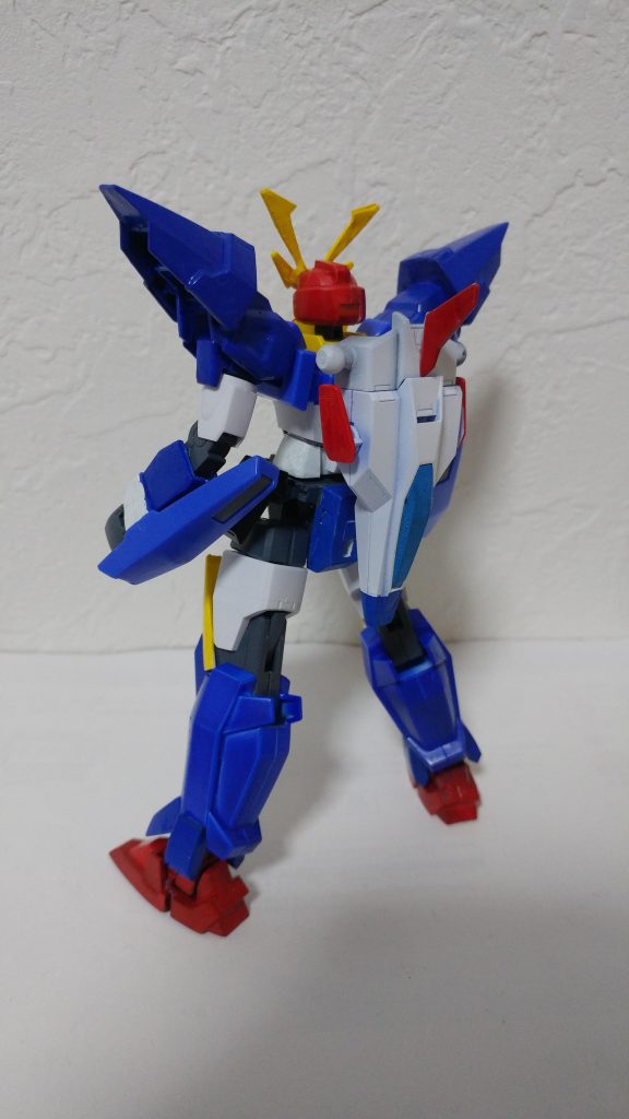 背面はコアファイターが下にくるよう改造してあります