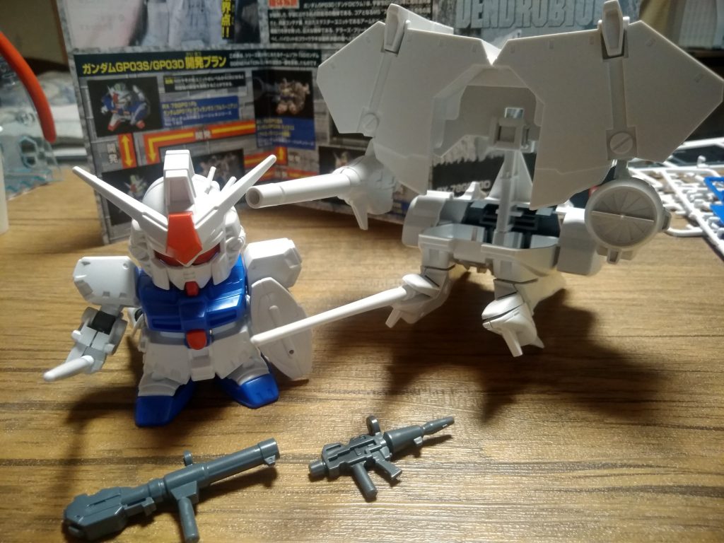 素組みだと真っ白ｗでもここまで真っ白だとちょっと手を入れただけで凄くかっこよくなるので、逆にやり遂げた感があっていいですね