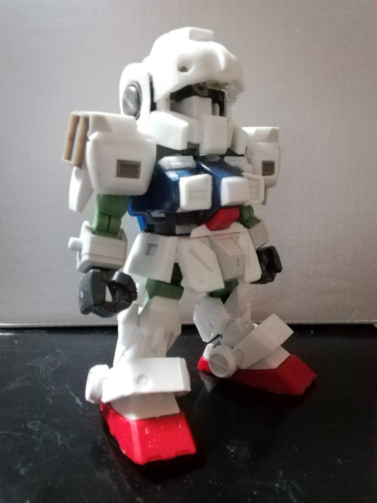 肩の形状は特に苦労しました。厚みはあまり付けないようにして、大きくなりすぎないよう意識しました。