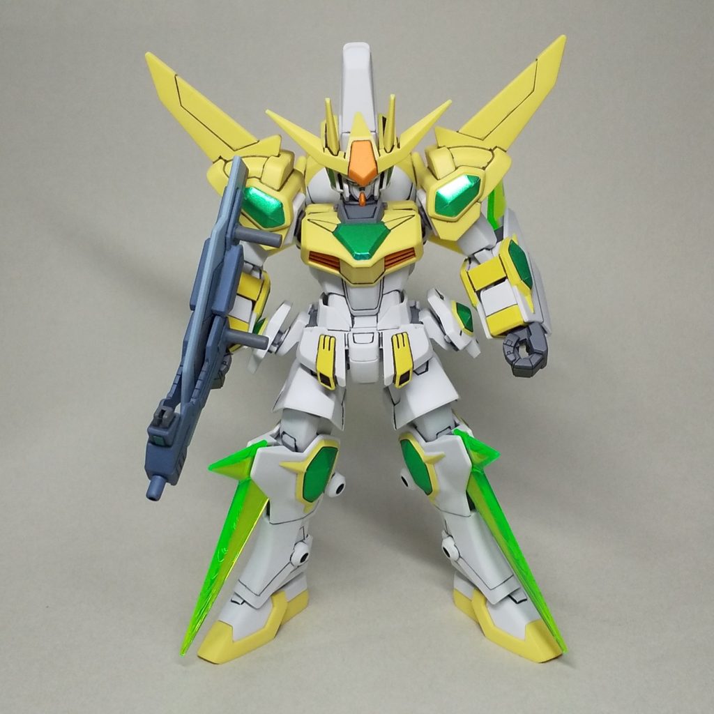 可動する部分や、部品の抜き差しで塗装がはがれそうな部分は、塗装がはがれても目立たないように、成型色のままか、成型色と似た色で塗装しました。