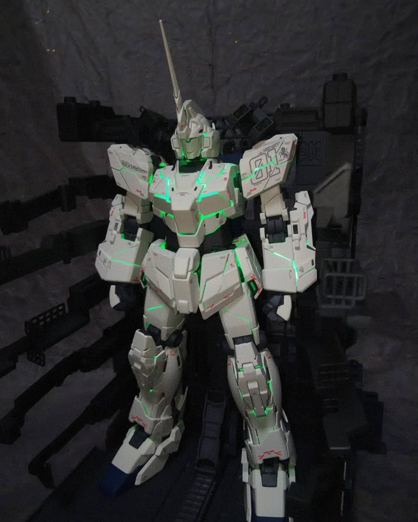 LED発光グリーン