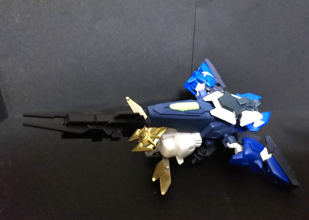 イージスナイトのコアと合体出来る様にしました。名付けてイージスフライヤー!