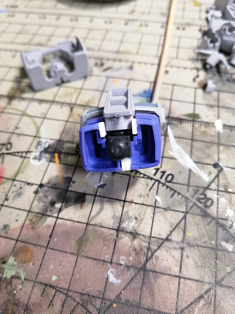 腹を2mm幅増し、首を0.5mm延長しています。