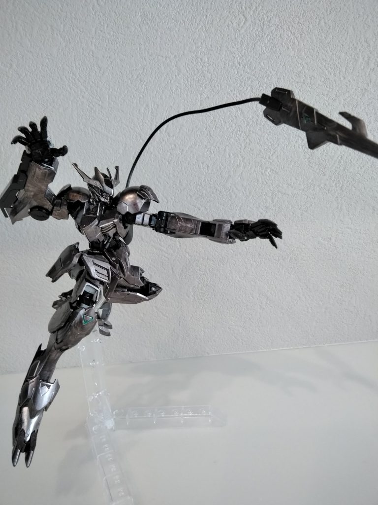 ガンダムベースサイトのポージング参照！