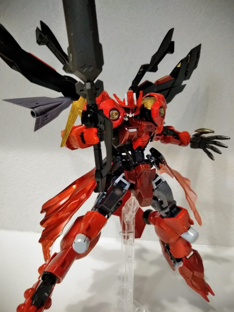 モードインフェルノ過去作、アスタロトインフェルノを意識した半分悪魔や竜を模した形態！