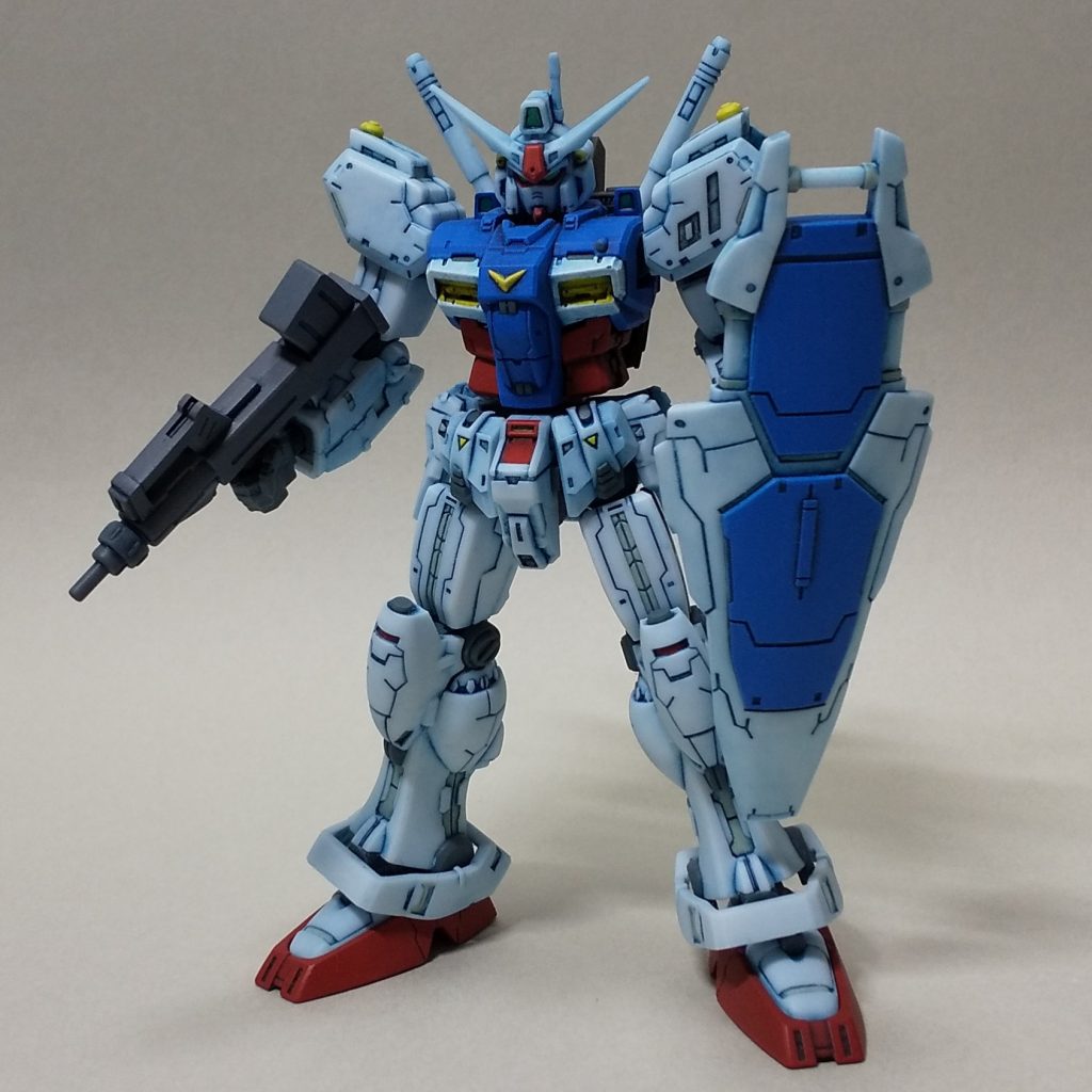 暗めの照明で撮影。Gフレームのマシンガンではコムサイ撃破が難しそうですが、これならば!