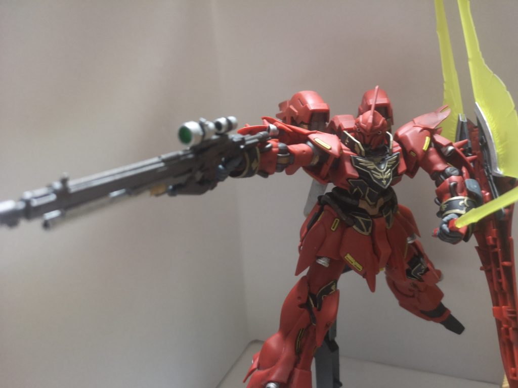 ライフルは焼鉄色で全塗装→ラッカーで部分塗装。