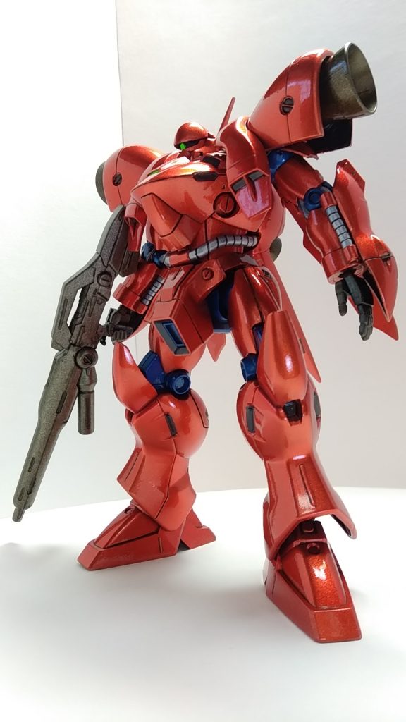 キャンディ塗装は連邦系より、曲面の多いジオン系MSの方が合う気がします。