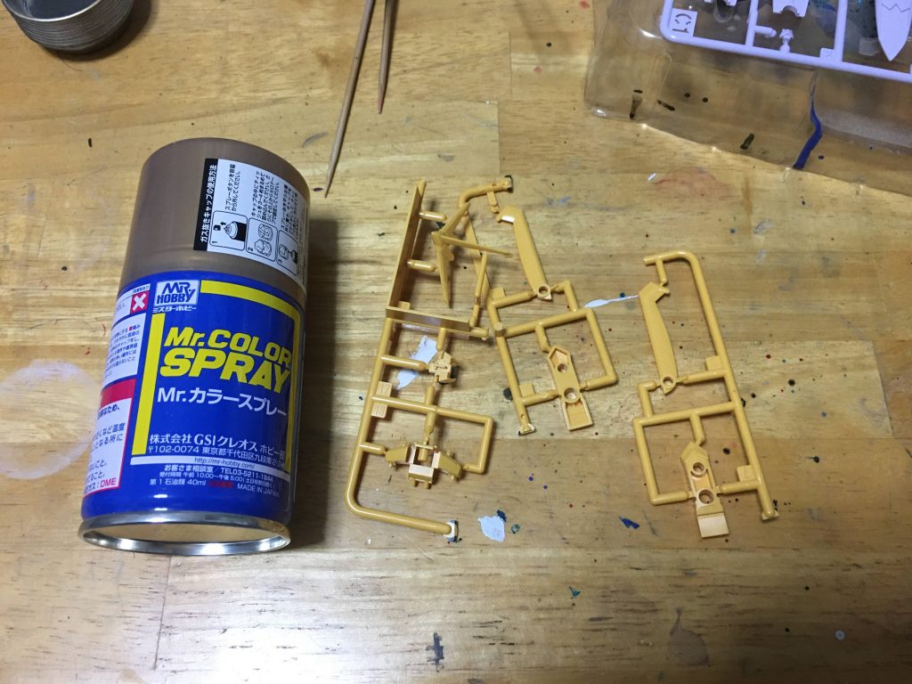 黄色部分は金色に塗装。ケレン味が増してかなり見栄え良くなったかな~と思っています