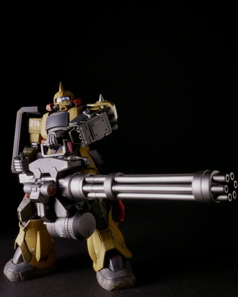 ビルドカスタムシリーズからジャイアントガトリングガン。重量があるのでポージングには四苦八苦しましたが、ガトリングはいいですな。