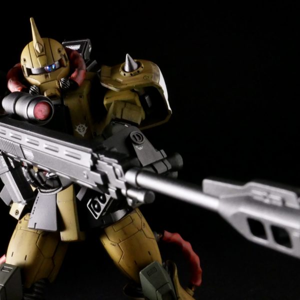 HG ザク・デザートタイプ【塗装剥しチッピング】