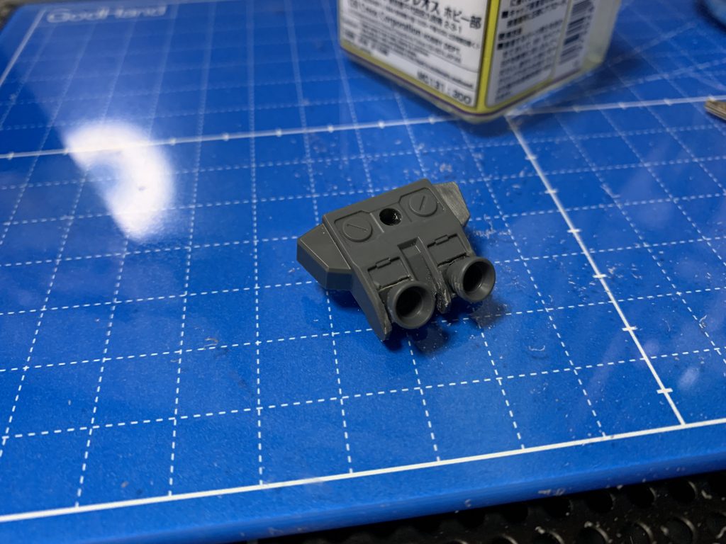 バーニアはREVIVEのHGUCガンダムから移植です。