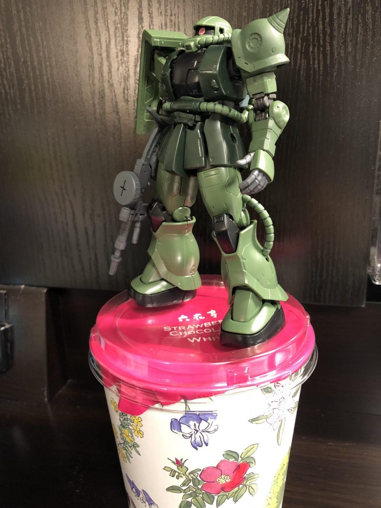 お菓子がおいしいとはかどりますね