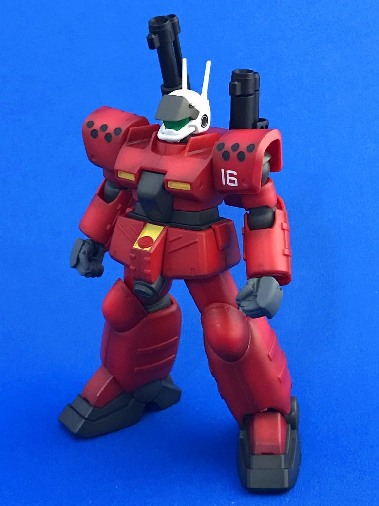 基本的に成形色を活かして、部分塗装とシャドウ噴きで仕上げました。