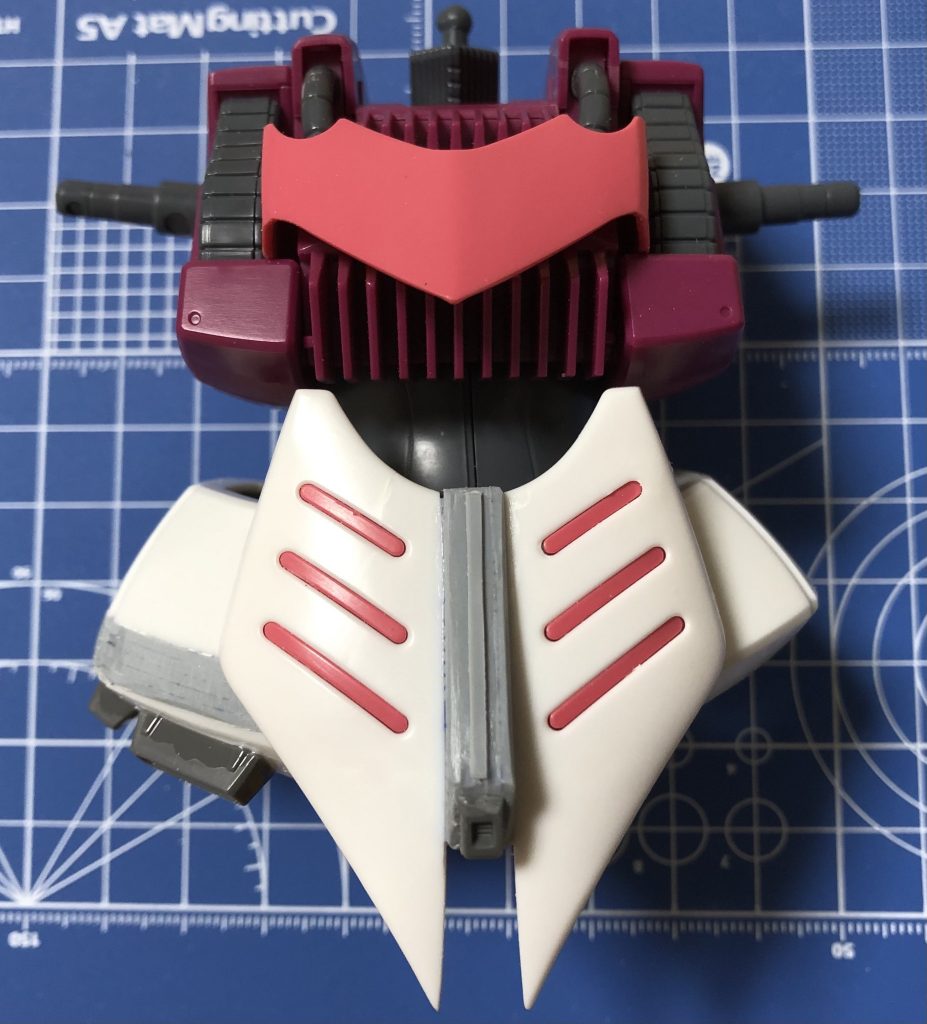 プラ板工作で切ったり、足したり、凄く勉強になる事も多い反面、皆さんがいかに凄いスクラッチしているか身に沁みました。