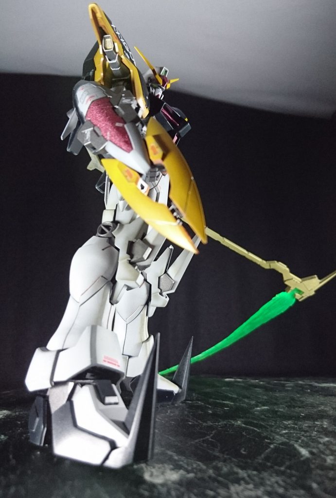 下から見上げると、、、