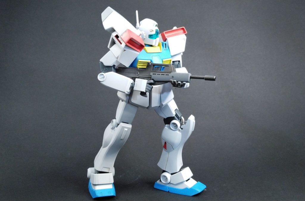 ライトを当てるのは難しいですね。スカイブルーに塗ったはずがエメラルドグリーンに写ってしまいました。