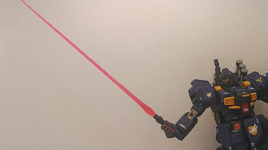 試作型ハイパービームサーベル　ハイパービームサーベルの試作型で通常のビームサーベルより、本体の大型化、刀身の大型化がされている。