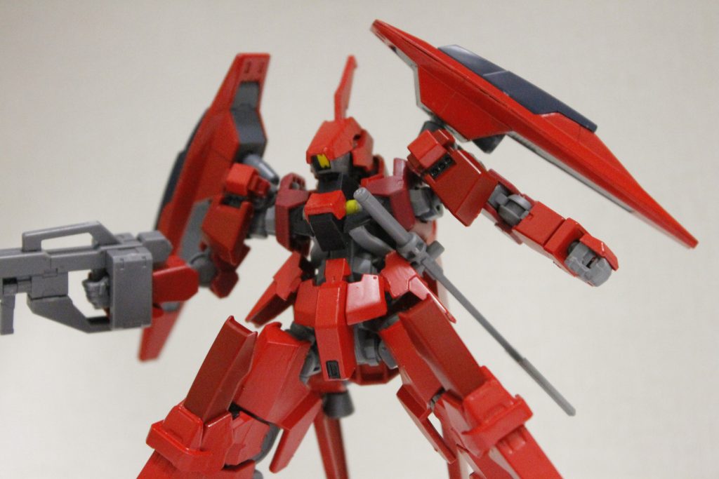 肩部ミサイルランチャー。これも前回と変わりありません。