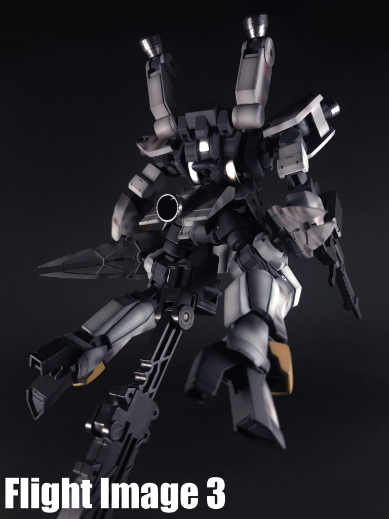 「シュヴァルベグレイズ」は高速戦闘を得意としていますが、「Me262」の速度の圧倒的優位性はフランス空軍の「ホーカー テンペスト」との空戦の際、片方のエンジンが停止した状態でありながら、それを振り切ったとされています。