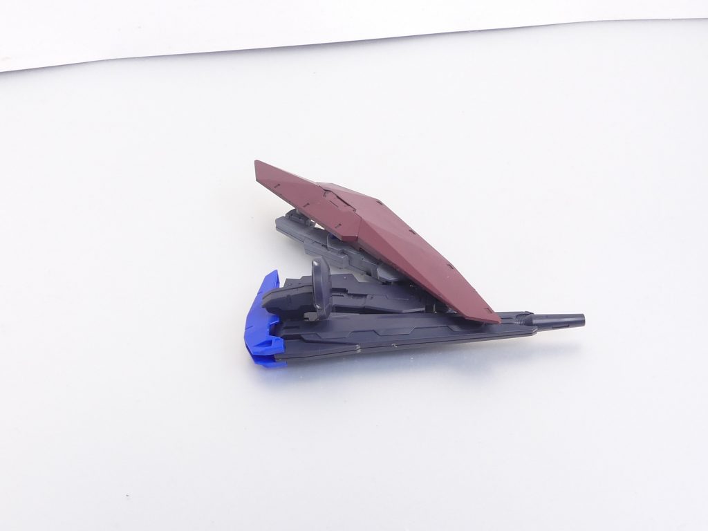 キット通りに折りたたみ･･･はちょっと微妙な見た目に。 