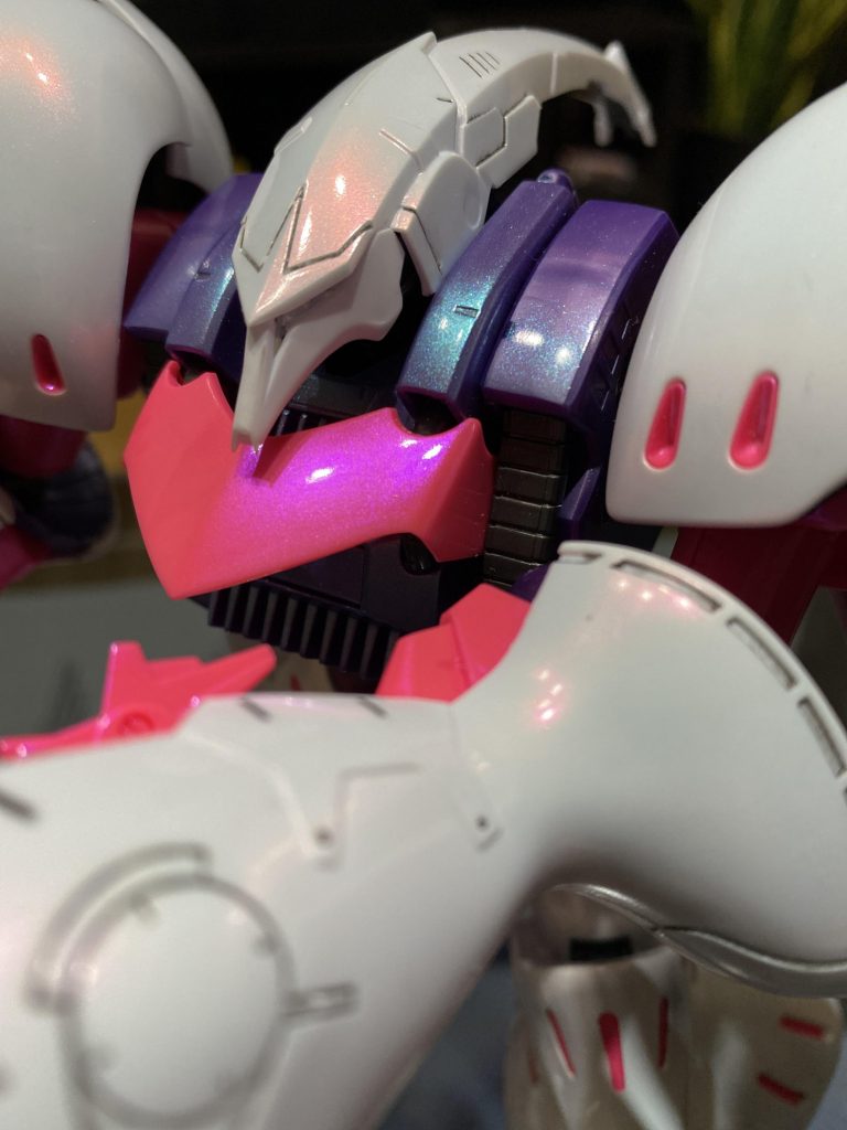 写真より実物の方が綺麗にパールが光ります👍素晴らしいキットなのでもっと上手く作れるようになりたい😭😭😭