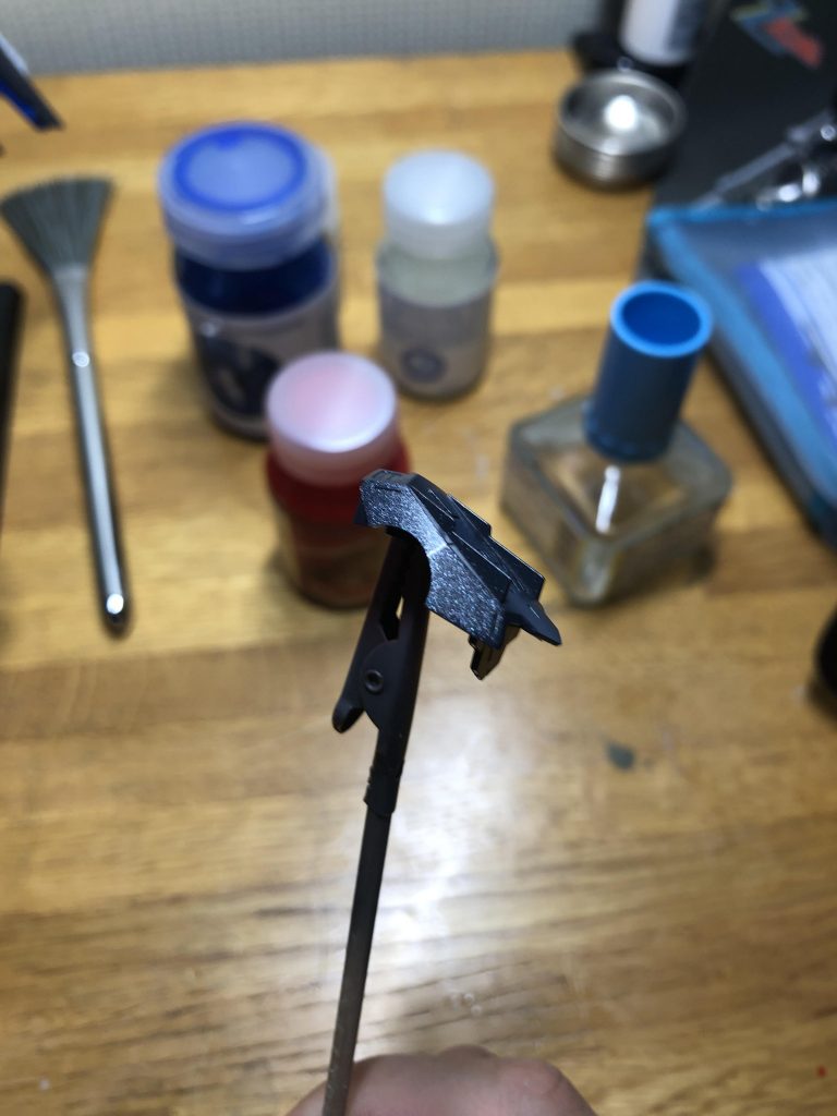 プレミアムガラスパールマカボニー(c)とティターンズブルー2(c)を混ぜた上から塗布粒子は大きめでかなりギラギラ感がありますね