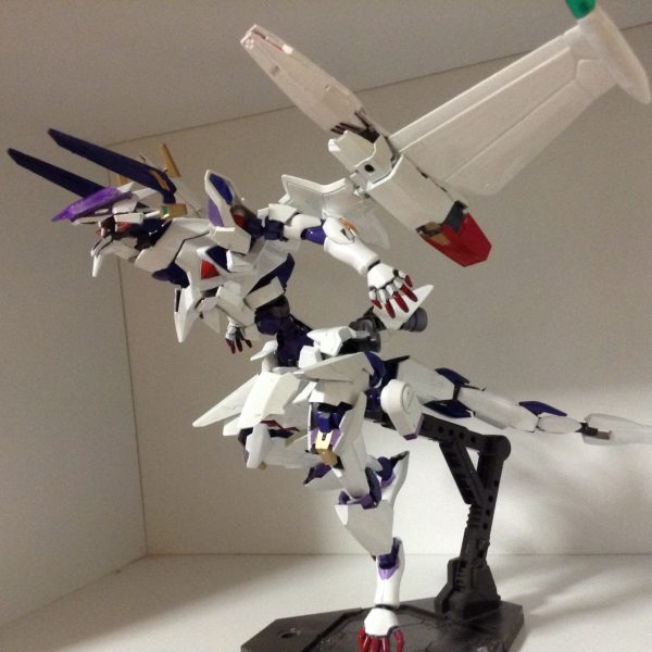 ルナテックダナジン