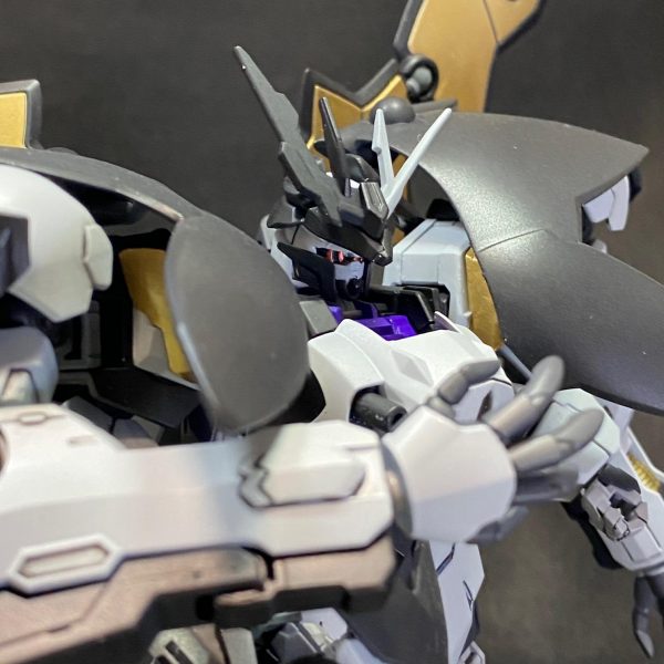 アルスレイジネスガンダム