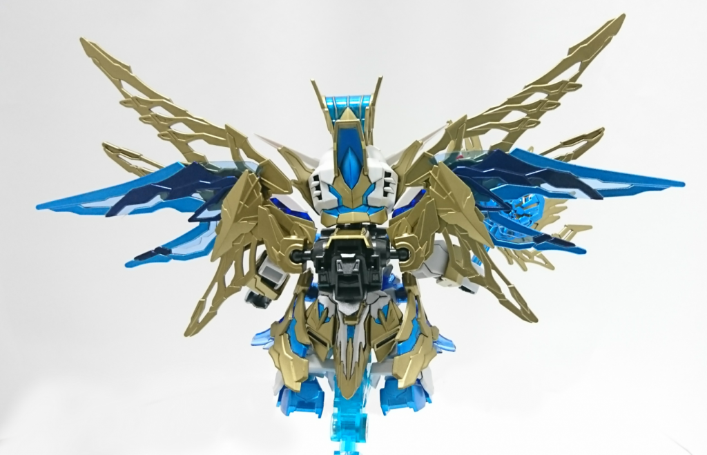 背面クリアパーツの羽をクリア部分を残しつつキャンディーとパールで塗り分けてみました。南国の島にこんな羽の蛾がいたような。最後までご覧いただきありがとうございました。