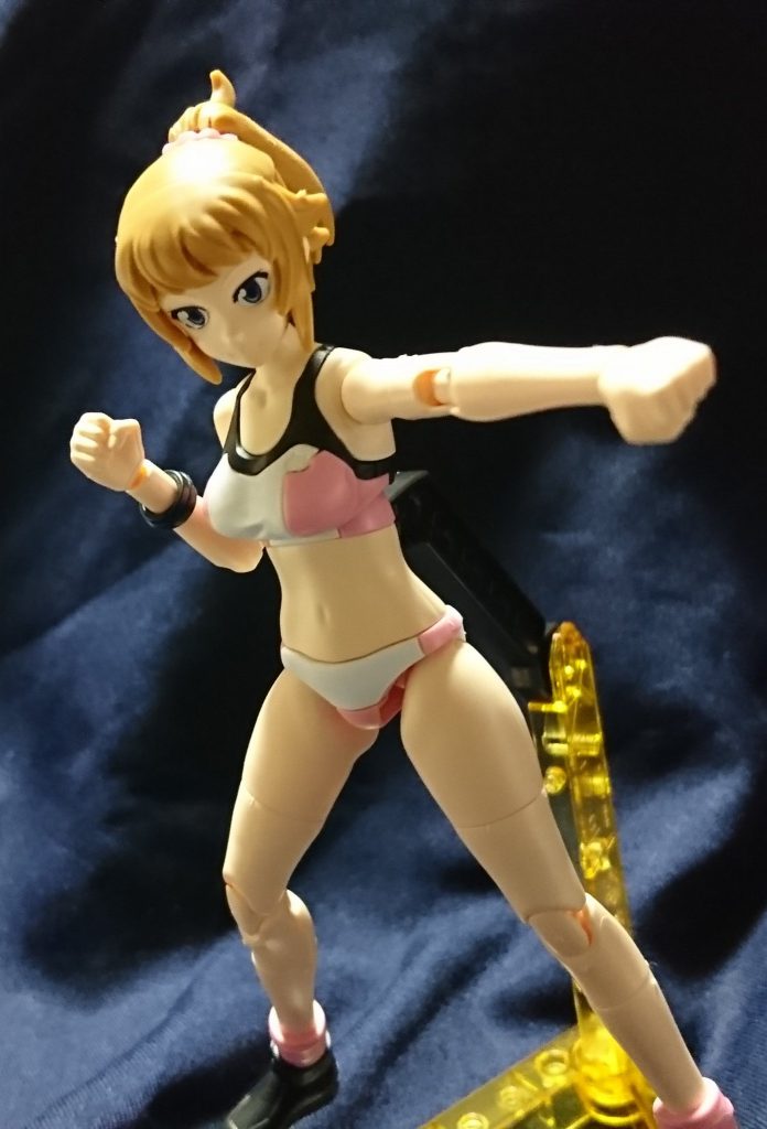 新しいフミナ　こっちはアヤメ達よりも頭がさらに小さい感じでリン子ボディには少しバランス悪いかな？と