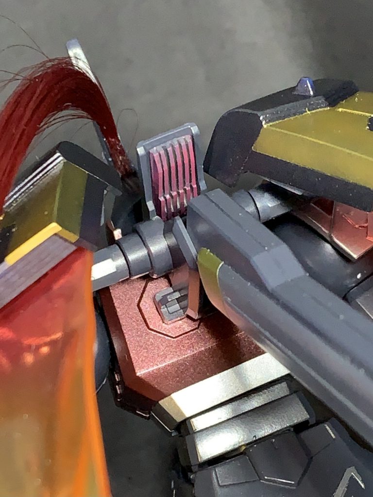 バックパックがちょっと淋しいので、シイタケ貼りました精度はまぁ…