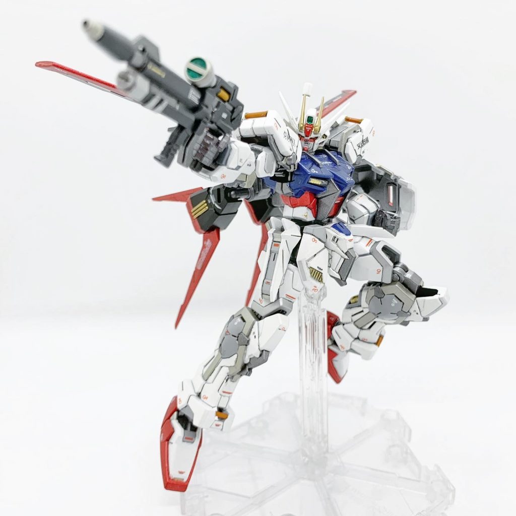 Gフレームの変態可動で、お決まりの種ポーズもお手のもの。フレームパーツの改良により間接強度が上がったので、ヘタれてくることもなさそうです。