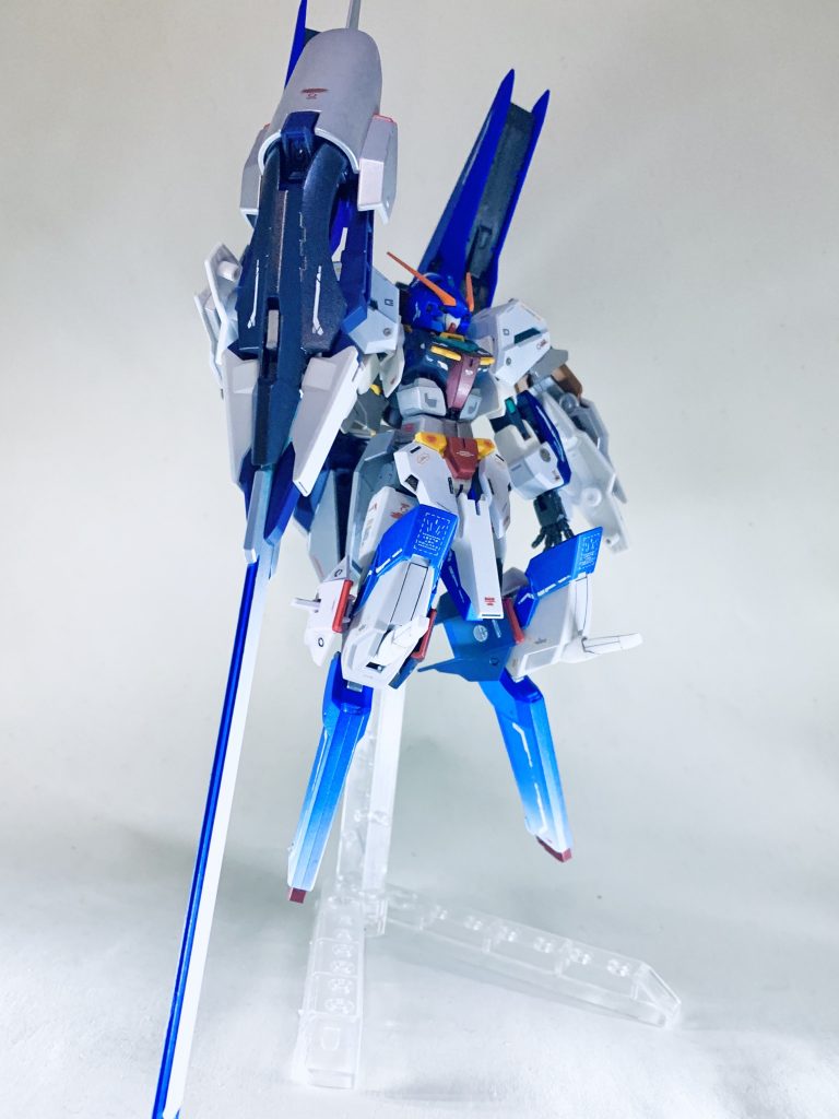 足下は少しグラデーションを入れてみました。