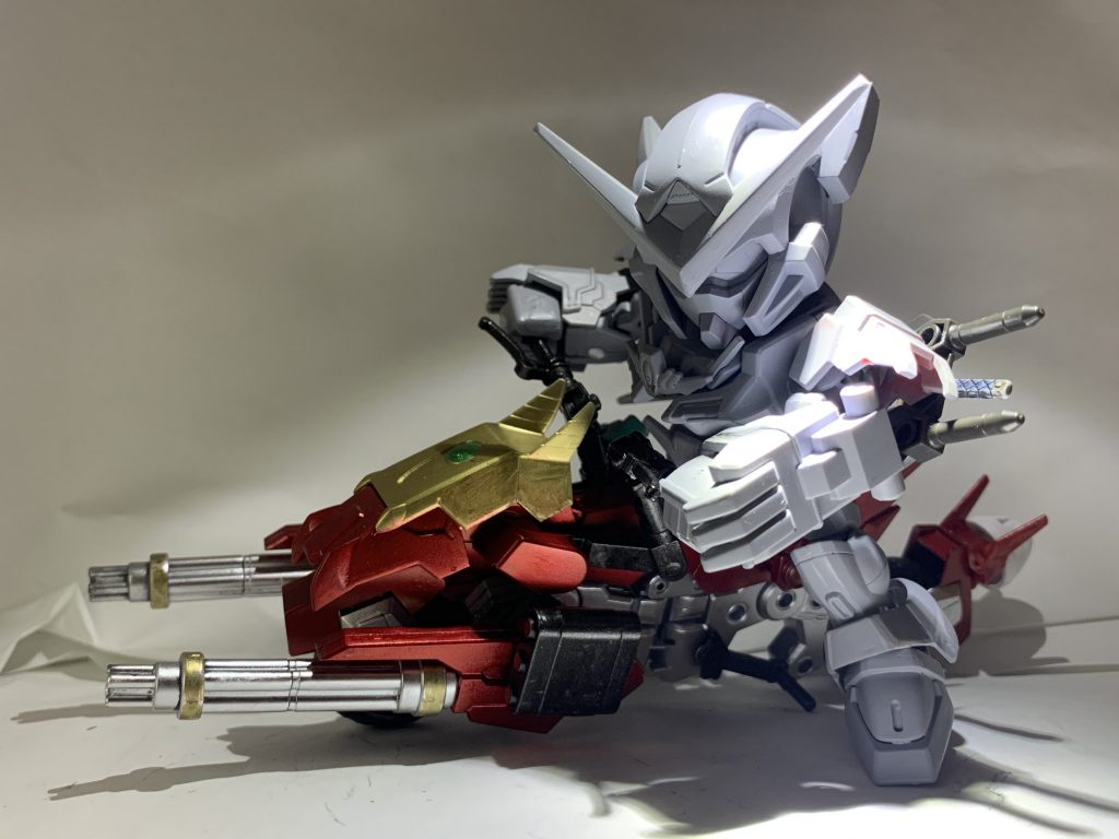 乗ってみた状態 エクシアは武者ガンダムぽいカラーで塗る予定です!こいつでエクシアバースという企画に参加予定ですw