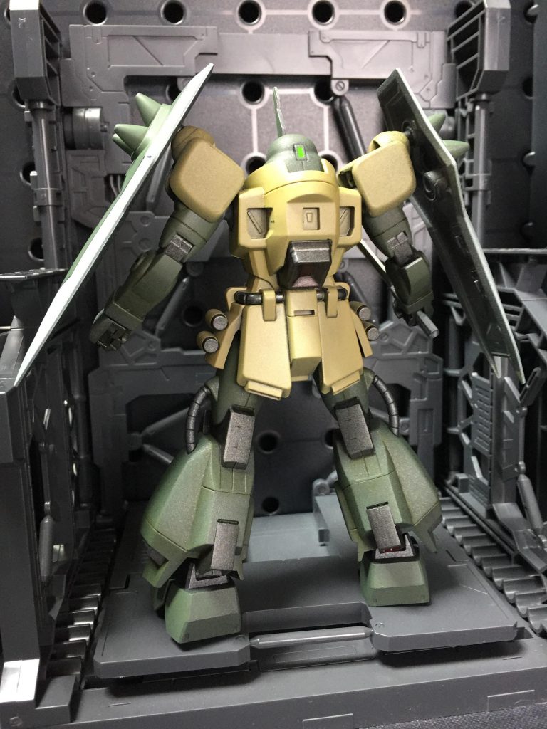 後ろ姿も渋柿過ぎ？。筆塗りも途中で一部省略しております（笑）