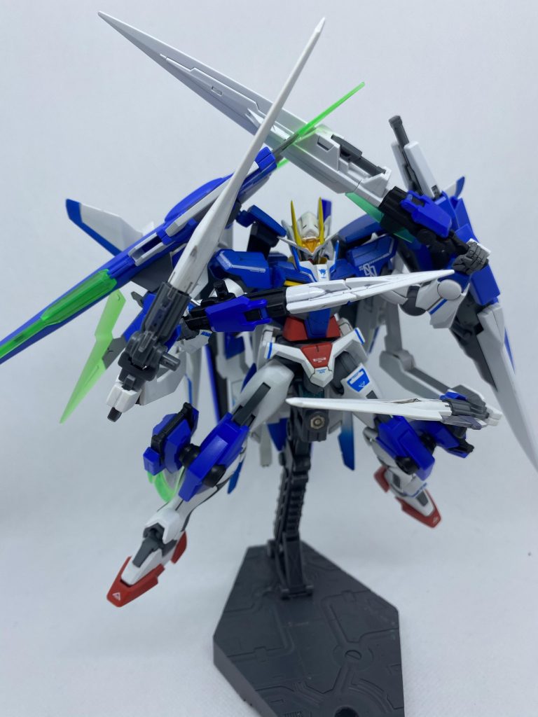 GNソードⅡ×2とGNソードⅡショート&ロング!サブアームにGNソードⅡも常時装備してるので、両手に持たせば、まるで阿修羅!?「阿修羅すら凌駕する存在だ!」