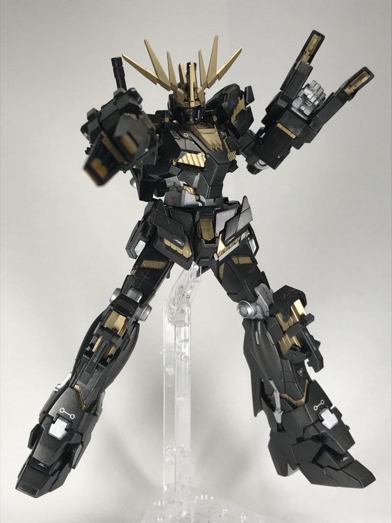 なんちゃってポーズをつけてみました。