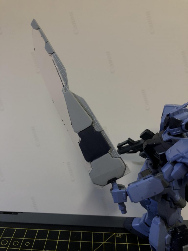 ツヴァイハンダーの制作過程です。完成写真には載せてませんが、ピンとネオジム接続で大剣モードも再現出来るようにしています。