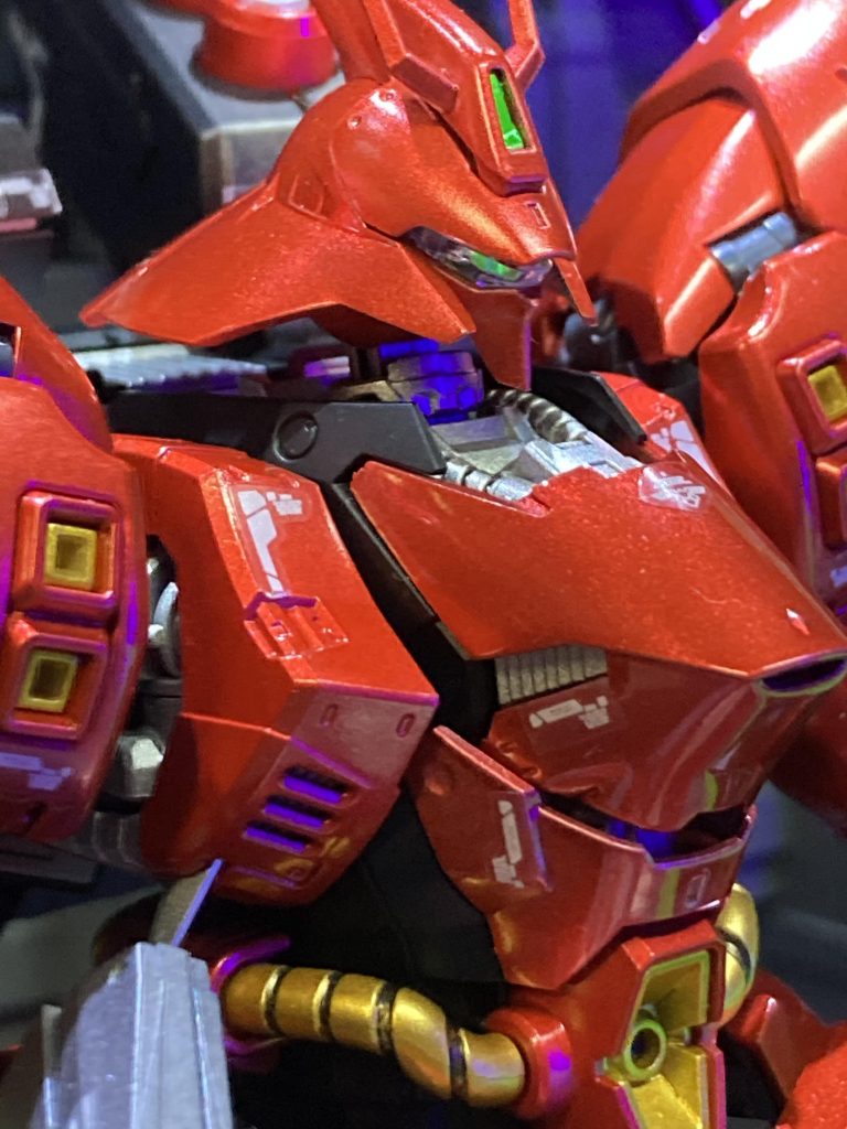 緑色部分もブラックライトで光ります