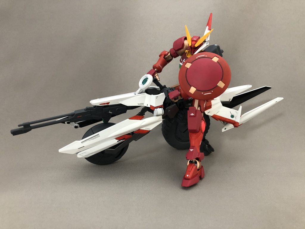 一度バイクに跨がればアキラせざるを得ない...そして昔の偉い人は言いました、「どうしてバイクと合体しないんだ?」と。つまり答えは一つ!ライディングデュエル、アクセラレーション!