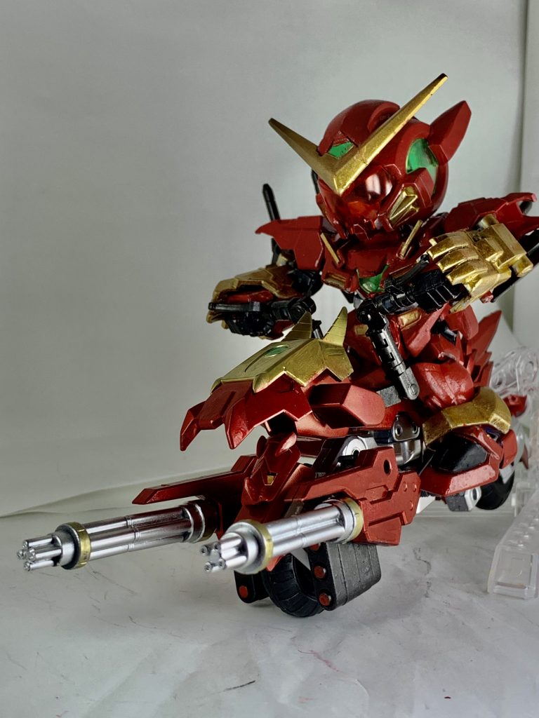 雑魚はガトリングとミサイルを撃ちまくって全滅させます