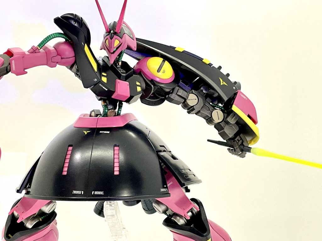 塗装はアクリジョン 、水性ホビーカラー、ガンダムマーカー、Mr. ウェザリングカラーなどを使用しました。