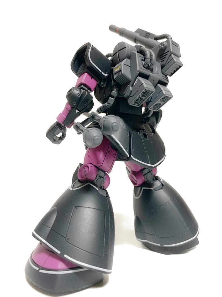 バックショットバックパックはゲルググキャノンの物を使用していますが、砲身はグフカスタムの3連装35mmガトリング砲のパーツを加工して取り付けて若干のオリジナリティを出してみました。